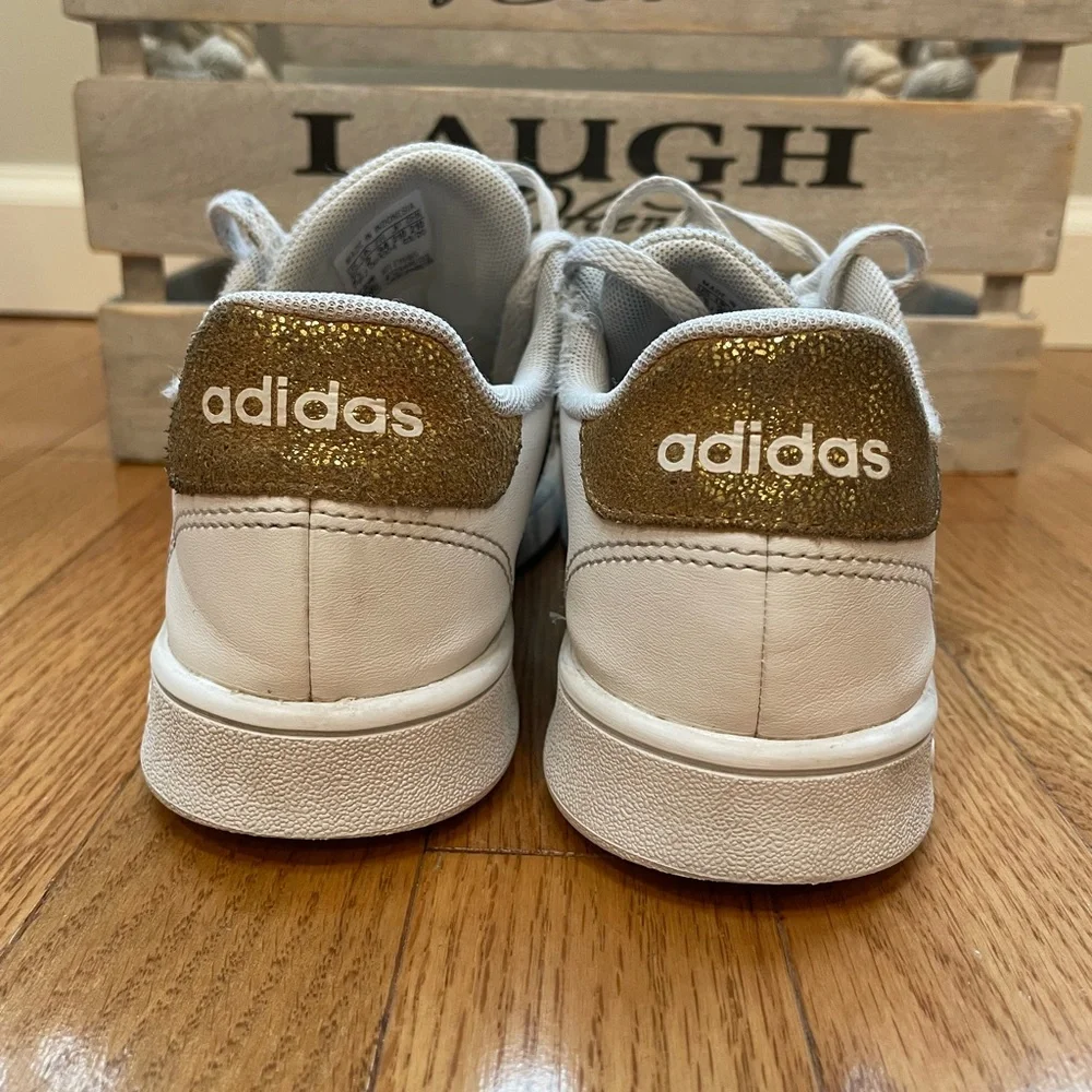 Adidas Kids Grand Court Gold Glitter 3 Stripe Sneakers Size 2.5 Unisex